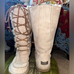 UGG Australia Uptown Tall Lace Up Boots Size 8
